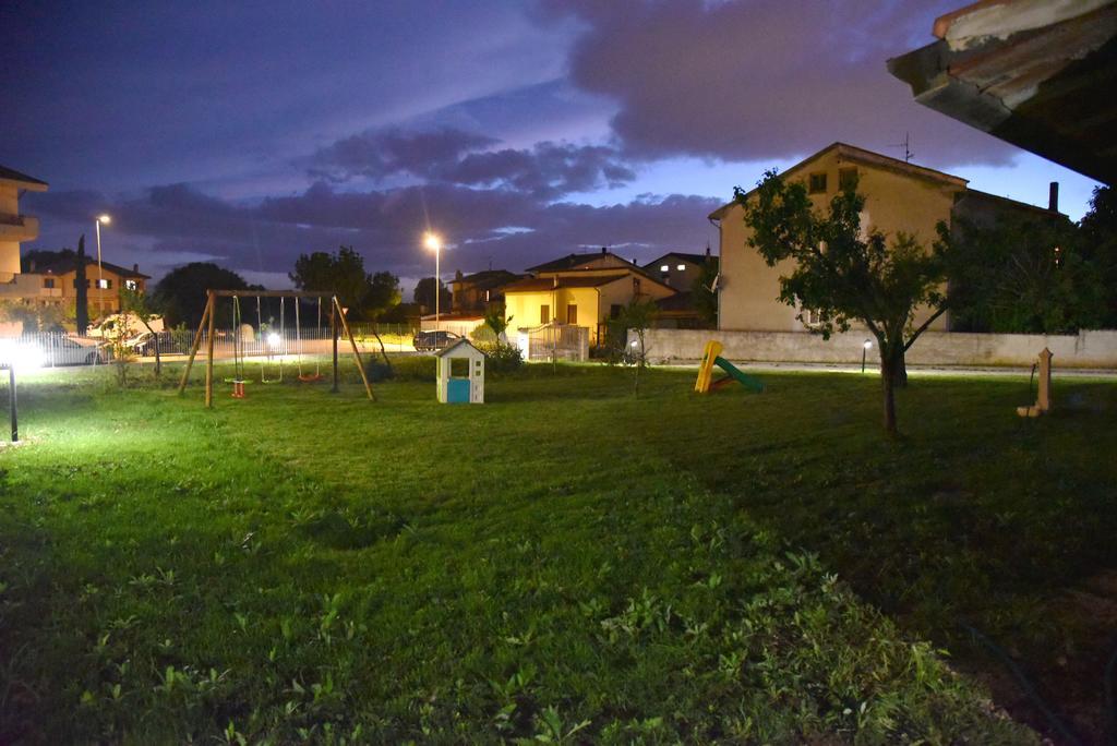 Casa Vacanze Roberta Rivotorto Exterior photo